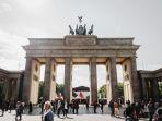 suasana-di-brandenburg-gate-berlin-jerman.jpg