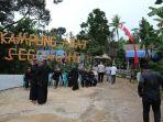 suasana-di-kampung-adat-segunung.jpg