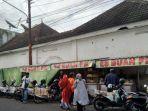 suasana-es-buah-pk-di-jalan-pakuningratan-yogyakarta.jpg