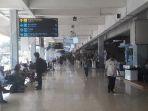 suasana-lobi-bandara-halim-perdanakusuma-pada-h-5-lebaran-jumat-3152019.jpg