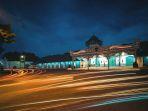 suasana-malam-hari-di-keraton-surakarta-hadiningrat.jpg
