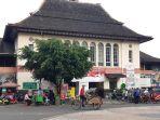suasana-pasar-gede-solo-jawa-tengah.jpg