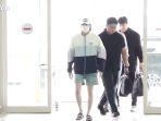 suga-bts-di-bandara.jpg