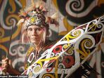 suku-dayak_20170806_150037.jpg