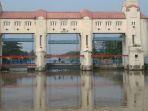 sungai-jagir-di-jalan-jagir-wonokromo-surabaya-jawa-timur.jpg