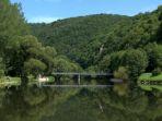 sungai-ourthe-di-belgia.jpg