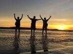 sunset-di-pantai-ayah-kebumen.jpg