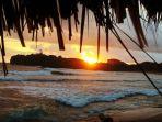 sunset-di-pantai-slili.jpg