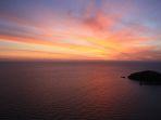 sunset-di-pulau-lundy-yang-menenangkan.jpg