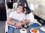 syahrini-dan-reino-barack-liburan-ke-singapura-naik-jet-pribadi.jpg