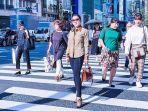 syahrini-liburan-ke-tokyo-jepang-berpose-di-zebra-cross.jpg