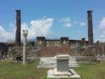 taman-arkeologi-pompeii-italia.jpg