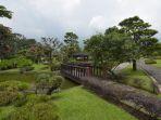 taman-gaya-jepang-di-taman-bunga-nusantara-jawa-barat.jpg