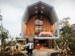 tampilan-depan-resto-boda-barn.jpg