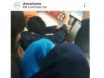 tangan-kiri-seorang-penumpang-kereta-rel-listrik-krl-terjepit-pintu.jpg