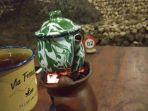 teh-poci-tungku-satu-di-antara-menu-andalan-di-via-ferrata-kafe-di-padukuhan-jetis.jpg