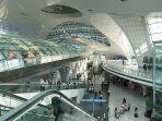 terminal-ktx-dan-kereta-bandara-di-bandara-incheon-korea-selatan.jpg