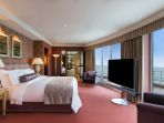the-royal-penthouse-suite-di-the-hotel-president-wilson-swiss_20180726_073613.jpg