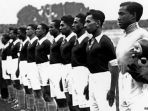 timnas-hindia-belanda-1938_20180614_161012.jpg
