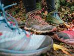 4 Tips Memilih Sepatu Hiking Wanita Berdasarkan Destinasi Traveling, Wajib Teliti Materialnya