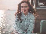 traveling-tampil-simpel-ala-shandy-aulia.jpg