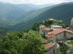 triorasebuah-kota-di-italia-yang-berada-di-atas-bukit-kuno-di-wilayah-liguria.jpg