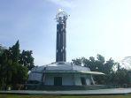 tugu-khatulistiwa-satu-tempat-wisata-yang-wajib-dikunjungi-saat-liburan-ke-pontianak.jpg