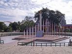 tugu-sukarno-di-palangkaraya_20170704_210520.jpg