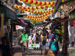 tur-naik-becak-di-chinatown.jpg