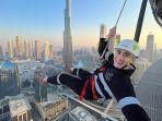 verrell-bramasta-saat-mencoba-sky-views-dubai.jpg