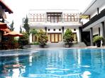 vila-bandung_20161008_230200.jpg