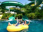 wahana-di-waterbom-pik.jpg