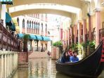 wahana-perahu-gondola_20170815_081144.jpg