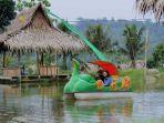 wahana-perahu-kayuh-di-cikao-park-purwakarta.jpg