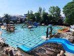 wahana-seluncuran-air-di-teejay-waterpark.jpg