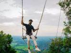 wahana-single-swings-di-obelix-hills-1.jpg