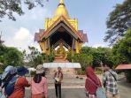 walking-tour-kenjeran-park-surabaya.jpg