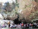 wisata-alam-goa-pindul.jpg