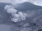 wisata-alam-tangkuban-parahu-kembali-ditutup.jpg