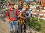 wisata-berkuda-di-cimory-dairyland-prigen.jpg