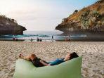wisatawan-berkunjung-ke-pantai-sedahan-gunungkidul.jpg