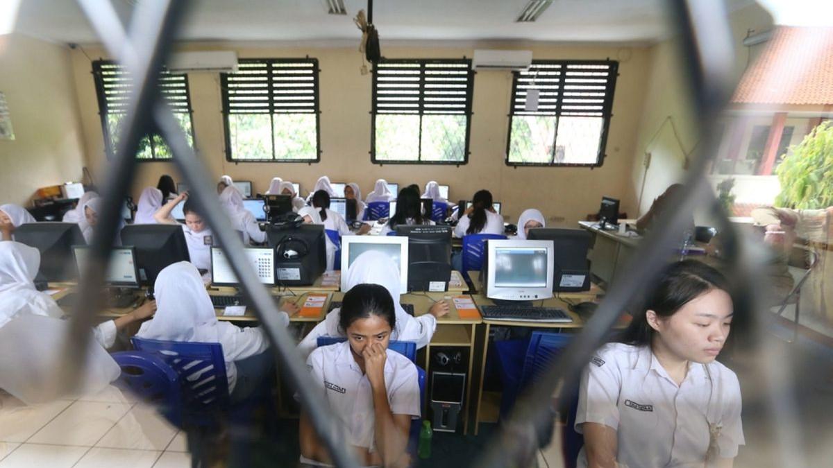 10 Contoh Soal dan Jawaban TKA Biologi SMA/SMK Indonesia Memiliki Keanekaragaman Ekosistem Tinggi