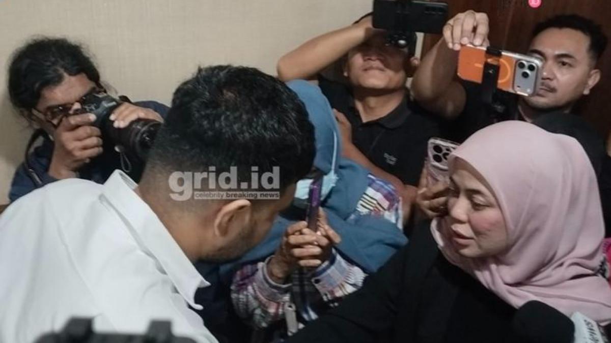 ASMARA AMMAR ZONI - Ammar Zoni dan Dokter Kamelia bertemu di Pengadilan Negeri Jakarta Pusat, Kamis (12/3/2026). Ammar Zoni ternyata tidak pernah memutuskan Dokter Kamelia.