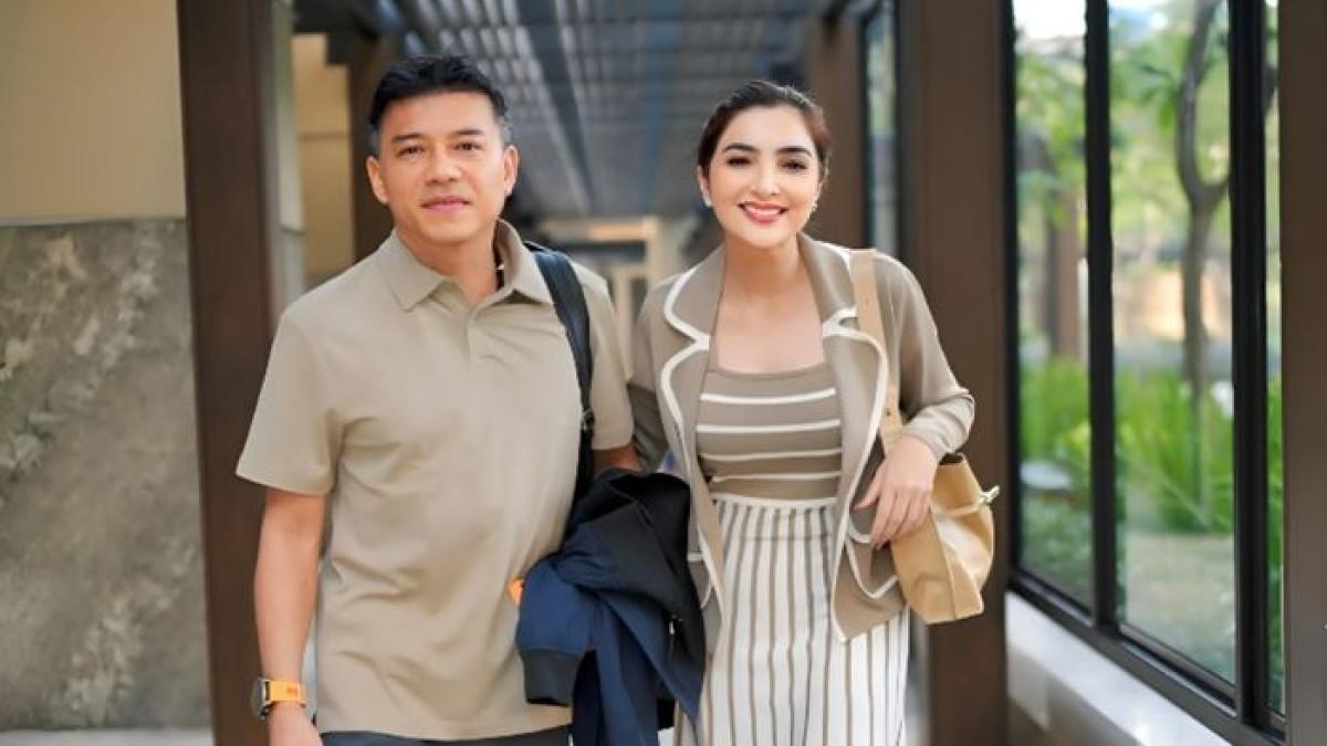 JELANG IBADAH HAJI - Pasangan selebriti Ashanty dan Anang Hermansyah tengah bersiap menunaikan ibadah haji pada 2026.