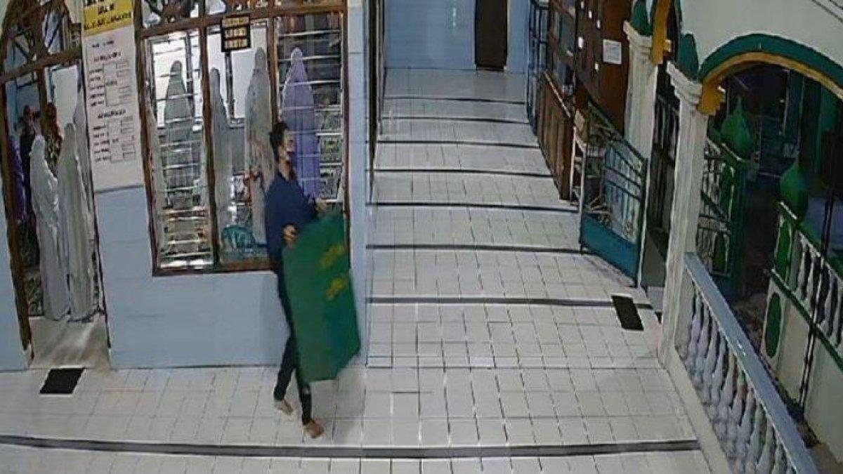 Ambil Kotak Amal Masjid di Banyumas, Pencuri Kembalikan Lagi, Ganti Bobol Mobil: Hilang Rp 100 Ribu