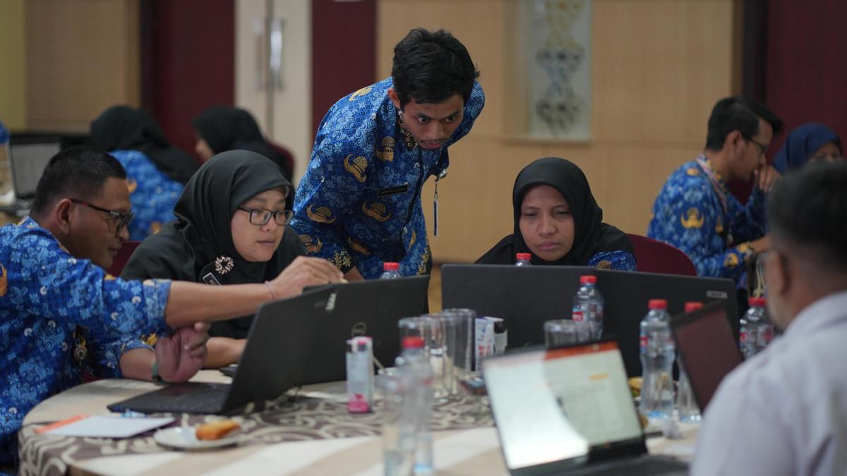 BIMTEK DISHUB KLATEN - Diskominfo Kabupaten Klaten menggelar bimbingan teknis (bimtek) perkuat implementasi Satu Data Klaten melalui penyusunan data geospasial dan statistik sektoral selama dua hari, pada  Senin–Selasa (17–18/11/2025).