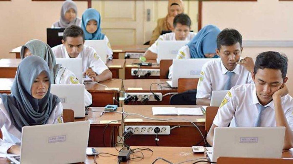 Contoh Latihan Soal TKA Matematika SMA/SMK 2025 Jika Diketahui Peluang Hujan Hari Ini Adalah 0,4