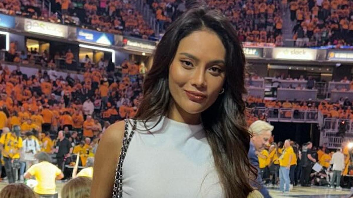 ERIKA CARLINA HAMIL - Profil Erika Carlina, artis viral hamil di luar nikah dan batal menikah.