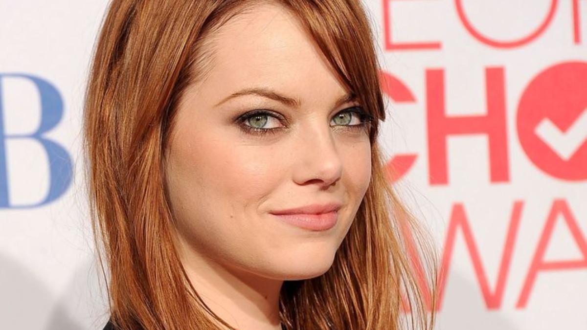 EMMA STONE - Aktris Emma Stone yang memiliki nilai paling tinggi dengan metode Greek Golden Ratio, yang mendekati sempurna untuk sebuah wajah manusia.