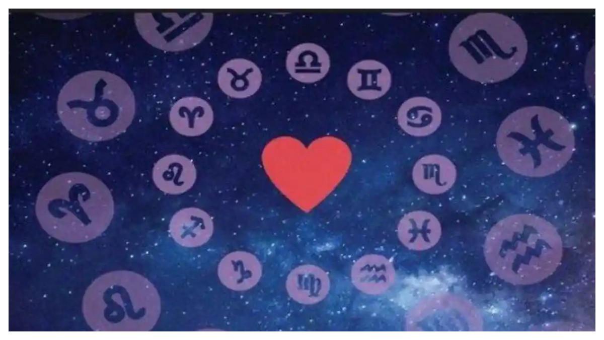 Empat zodiak diprediksi akan menikmati kebahagiaan romantis besok, 22 November 2025, sementara Libra cenderung emosional terhadap pasangan.